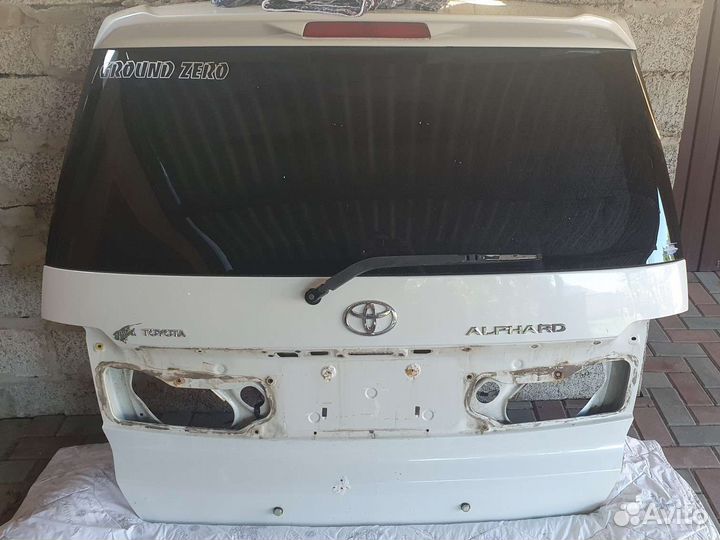 Дверь багажника alphard
