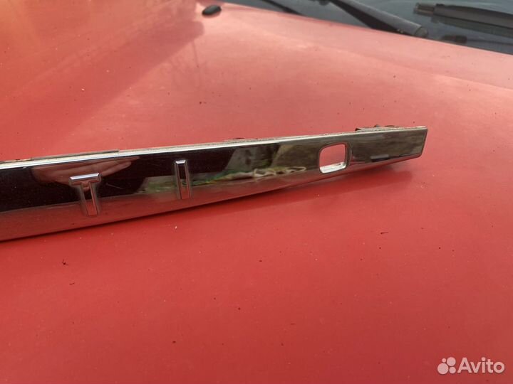 Infiniti fx 35 fx45 молдинг крышки багажника