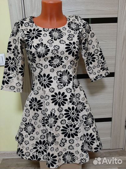 Платье 42 размера