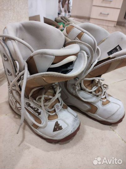 Ботинки eur40 black fire