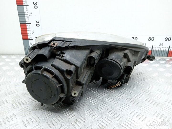 Фара передняя для Volkswagen Golf 5 1K6941029C