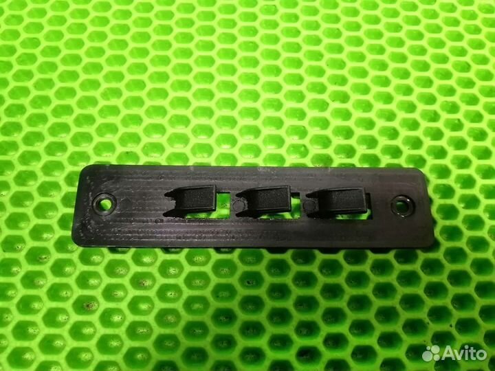 Крепление подголовника люльки на коляску