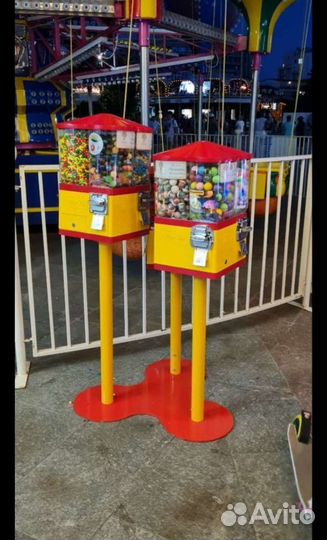 Фиксомат, продажа жевачки игрушки в капсулах Колба