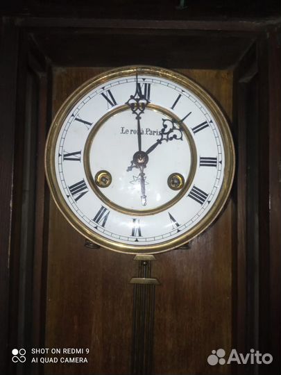 Старинные настенные антикварные часы с боем