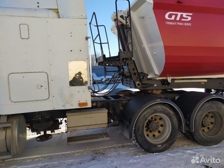 Freightliner FLD 120, 2000