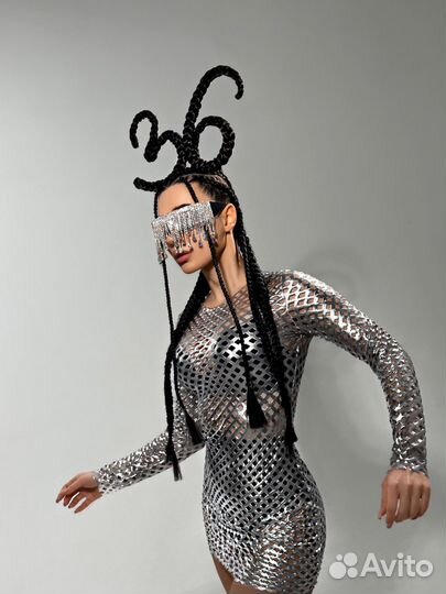 Цифры из волос. Аксессуар для волос