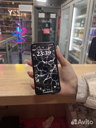 iPhone Xs, 256 ГБ