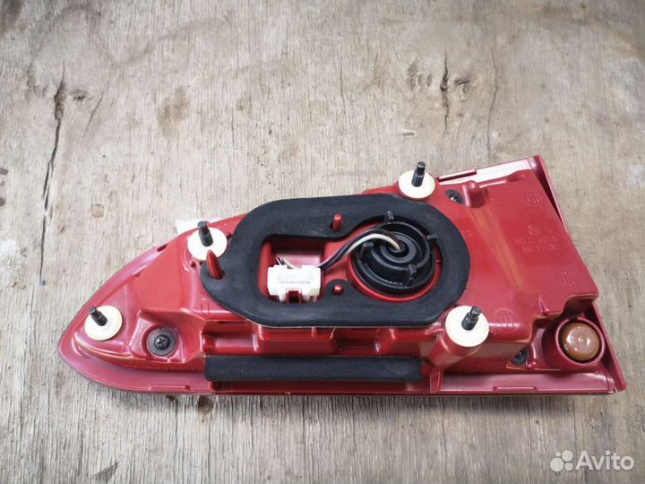 Фонарь задний правый хендай санта фе TM