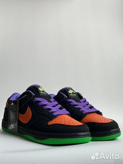 Кросcoвки Nike SB Dunk Low Night of Mischief Hallo