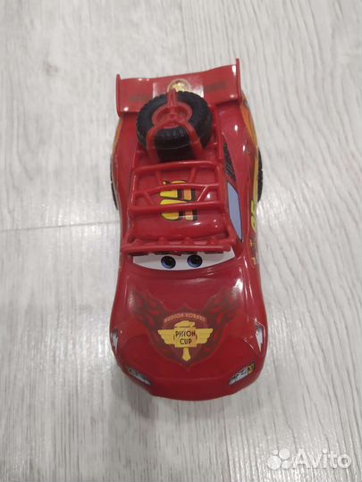 Машинка молния маквин