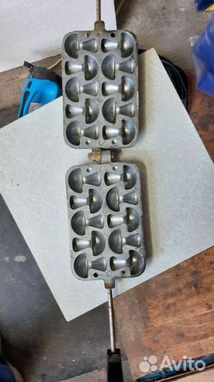 Форма для выпечки грибочков