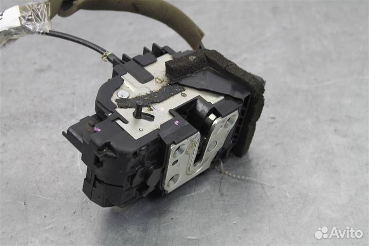 Замок двери задней правой Nissan Qashqai J11