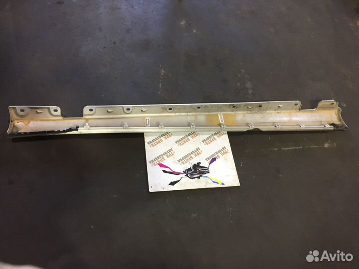 Мерседес С-Класс накладка порога левая