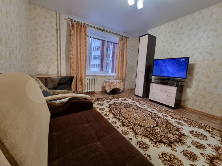 2-к. квартира, 46 м², 3/17 эт.