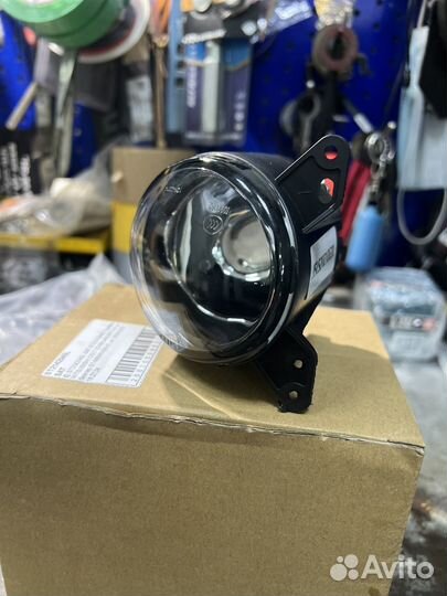 Противотуманна фара Левая mitsubishi lancer 10