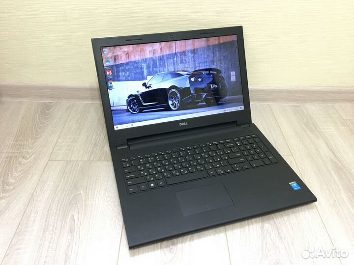 Ноутбук Dell inspiron 15 в идеальном состоянии