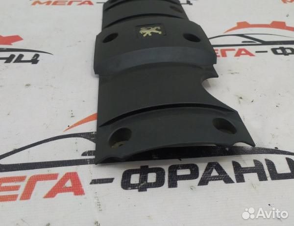Декоративная крышка двигателя передняя Peugeot 307