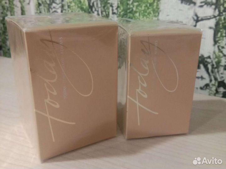 Парфюмерная вода женская и мужская