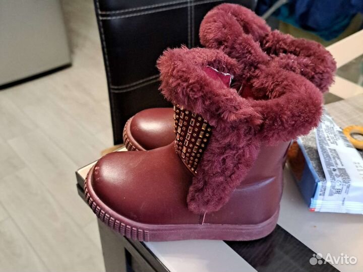 Сапожки для девочки