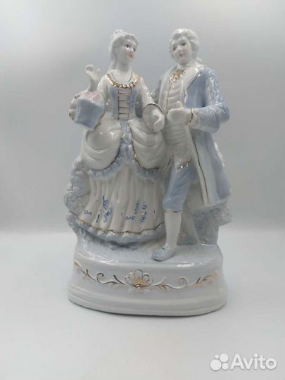Статуэтка фарфор 