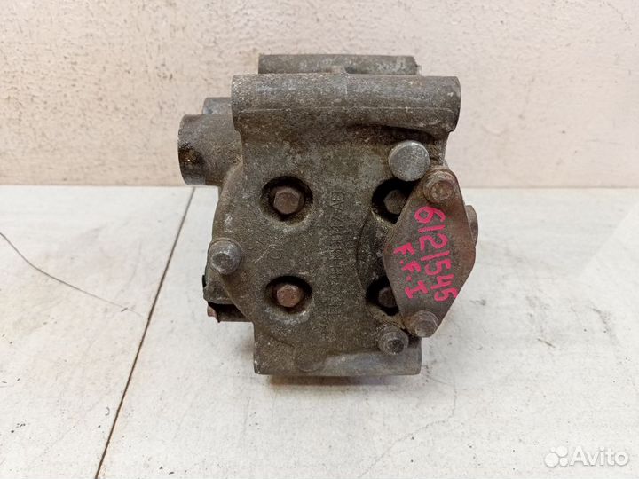 Компрессор кондиционера Ford Fiesta 4