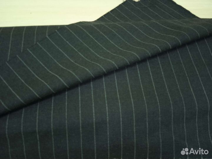 Шерсть костюмная