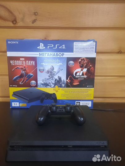 Sony playstation 4 PS4 slim
