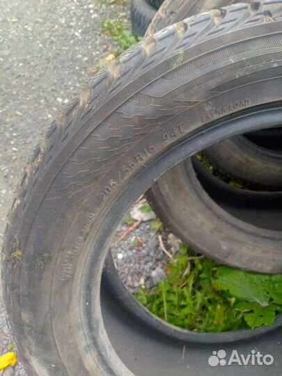 Yokohama Advan A681 205/55 R16