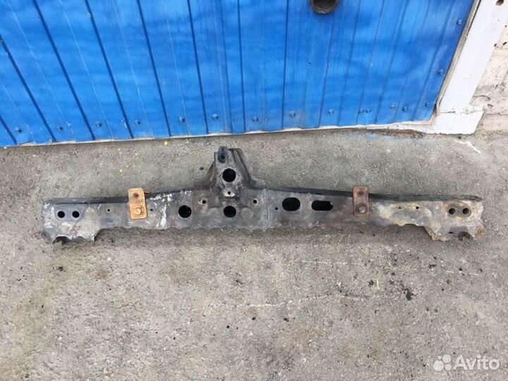 Балка подрамника передняя Toyota Corolla 150