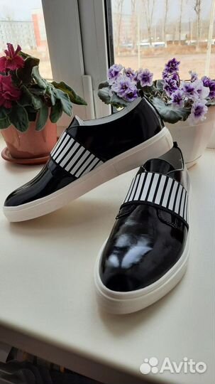 Туфли для девочки новые