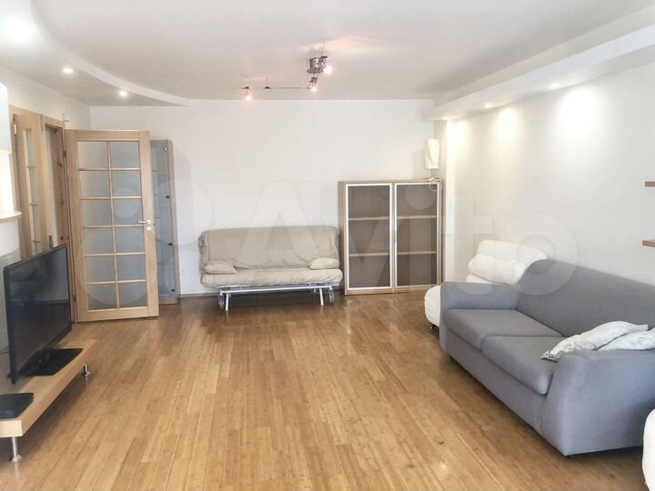 3-к. квартира, 114 м², 9/10 эт.