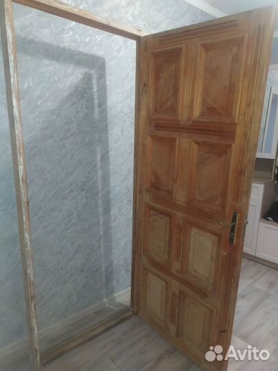 Дверь деревянная входная бу