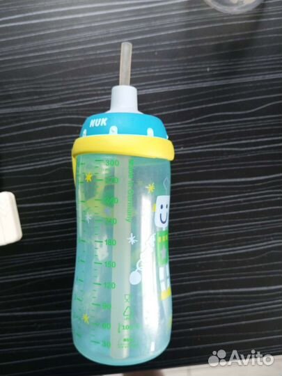 Детские бутылочки, замок