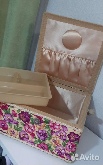 Шкатулка для рукоделия