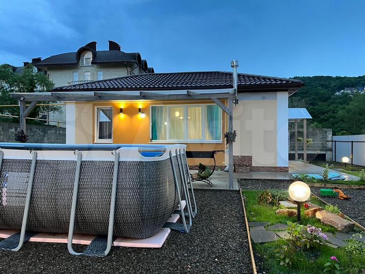 Дом 50 м² на участке 4 сот.