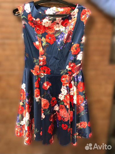 Платье женское