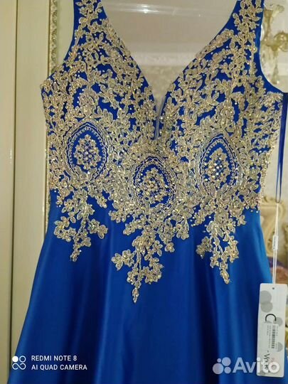 Вечернее платье