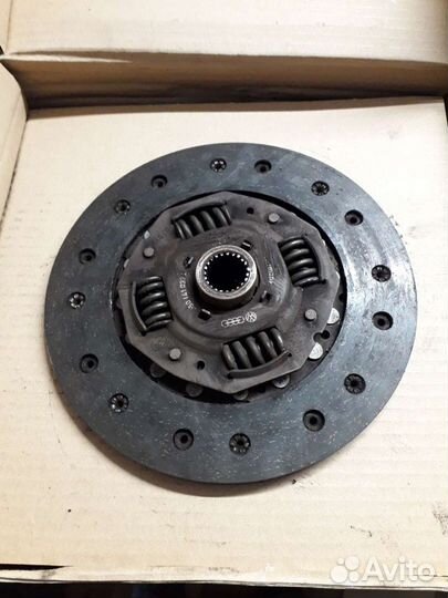 Ведомый и ведущий диски сцепления ауди-100
