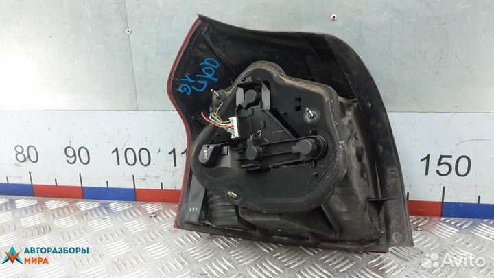 Фонарь задний правый Toyota Corolla 9 (E120/E130)