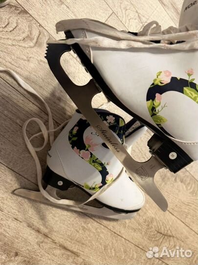 Коньки фигурные 35 размер