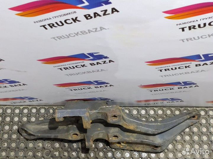 Кронштейн пневморессоры задний левый