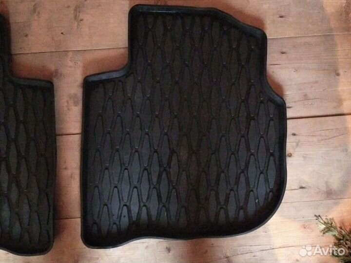 Автомобильые ковры в салон на Фольцваген Поло Лифт