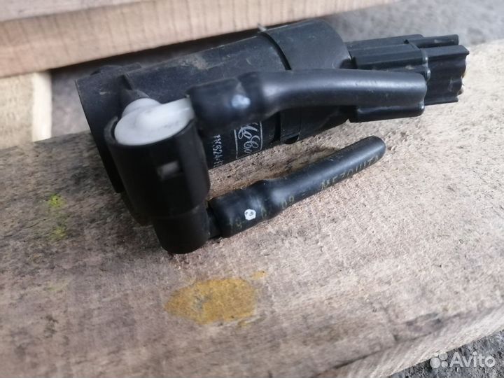 Насос омывателя Ford Kuga 1