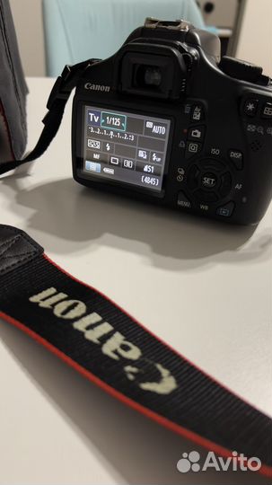 Зеркальный фотоаппарат canon 1100d