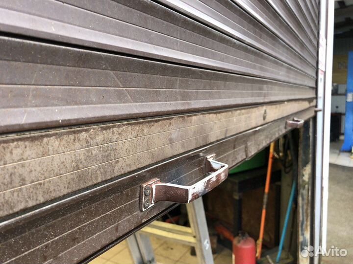 Ролетные ворота размер 3x2.6м (выс. 3м, шир. 2,6м)