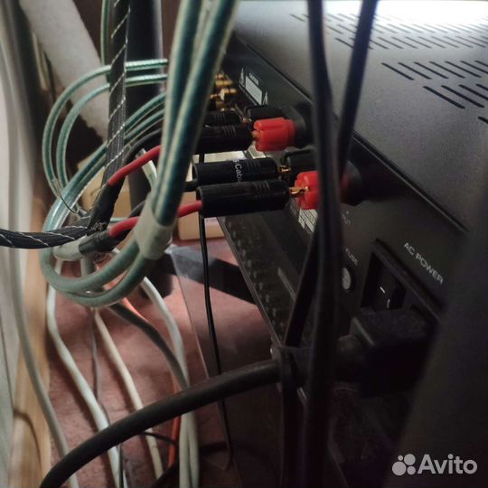 Усилитель Sim audio moon i-1