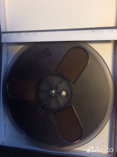 Катушки с пленкой
