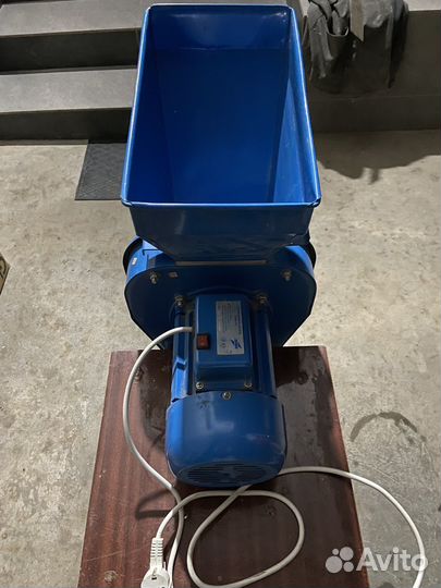 Дробилка для зерна