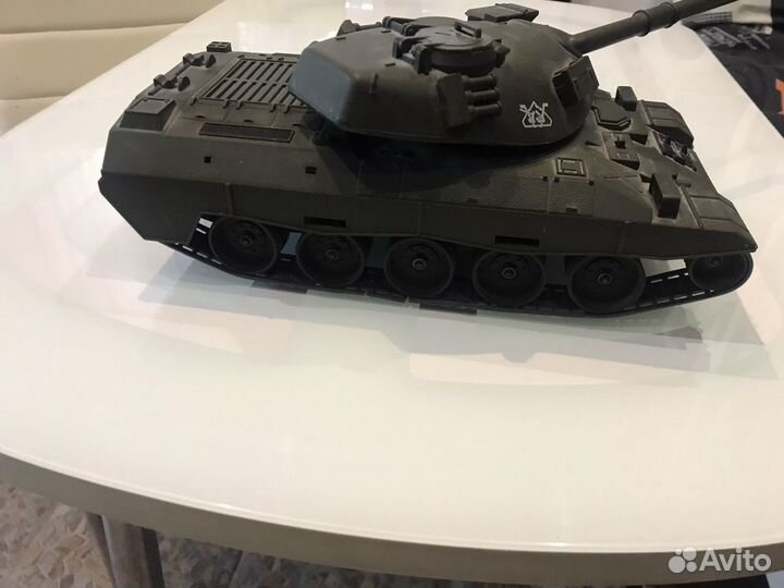 Танк на радиоуправлении