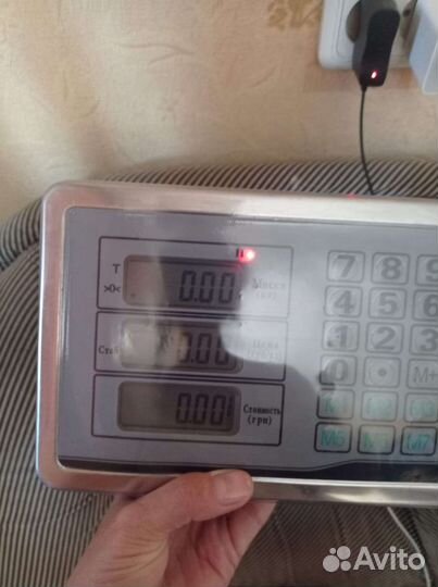 Весы торговые напольные